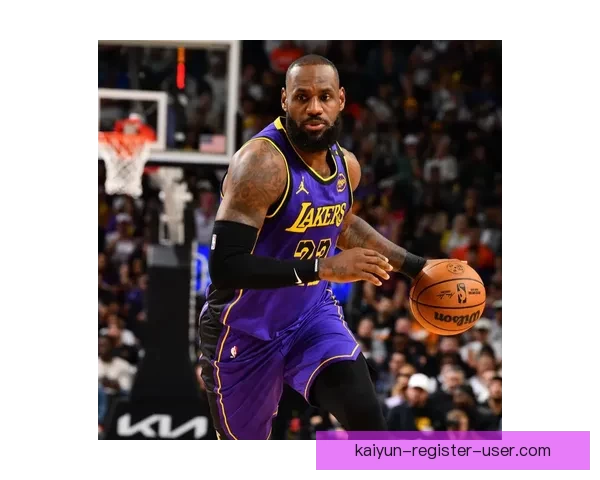 湖人豪取7连胜詹姆斯高效轰30分 多次炸扣激情庆祝完胜杜兰特