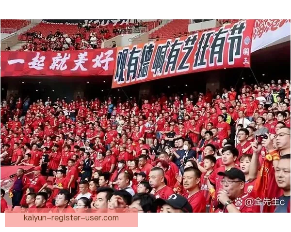 中超第十一轮申花逆转铜梁龙京沪大战最终握手言和